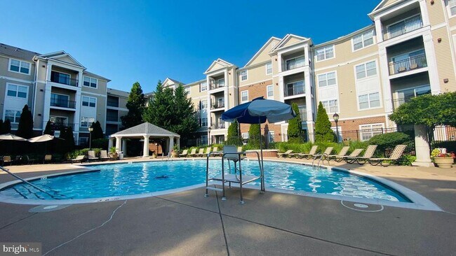 Building Photo - 12929 Centre Park Cir