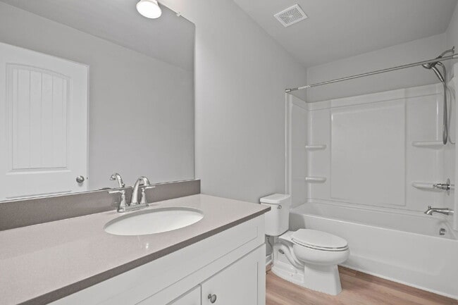 Building Photo - 2106 Cadenza Cir