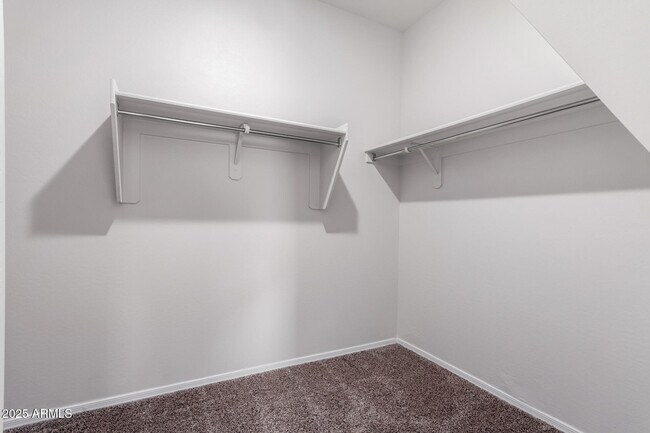 Building Photo - 1925 W Pima Ave