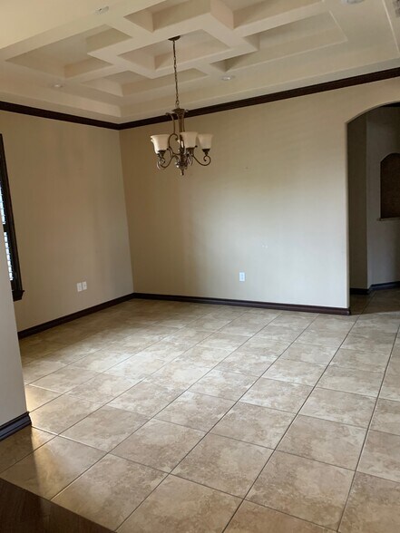 Building Photo - 3107 Conde Dr