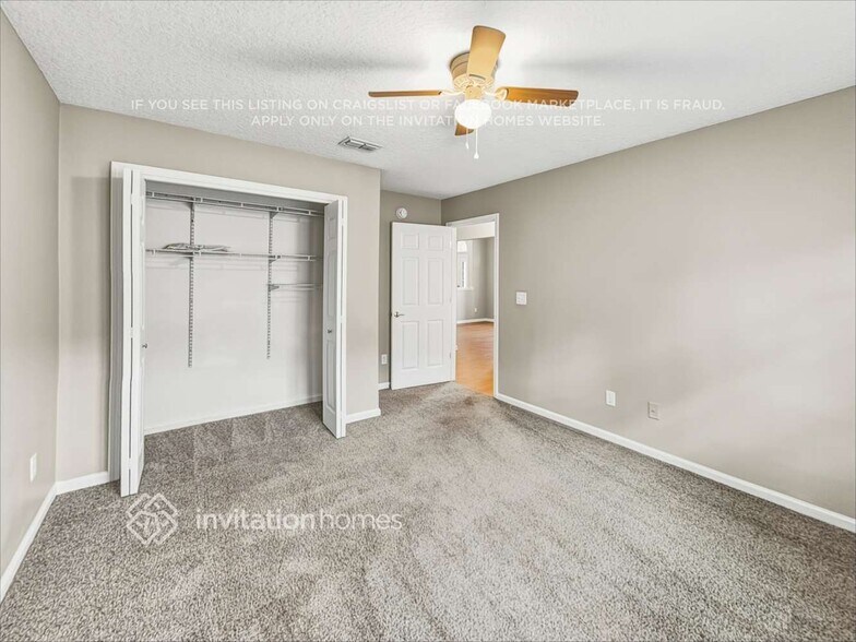 Building Photo - 521 Sparrow Branch Cir
