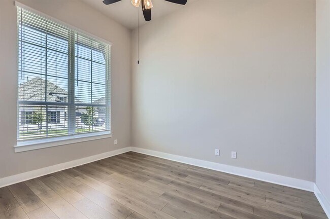 Building Photo - 1300 Firebush Rd