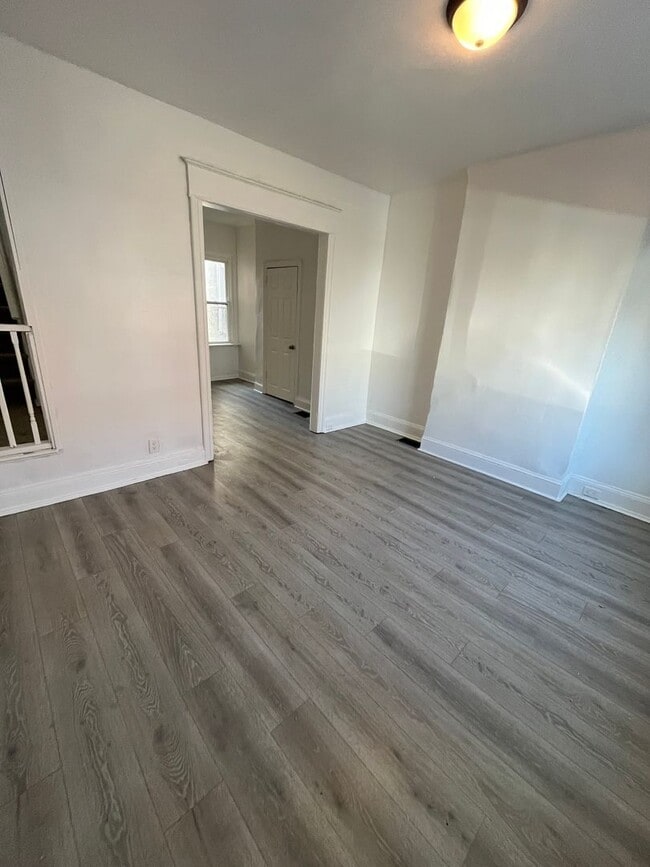 Building Photo - Beautiful Home - North Philadelphia