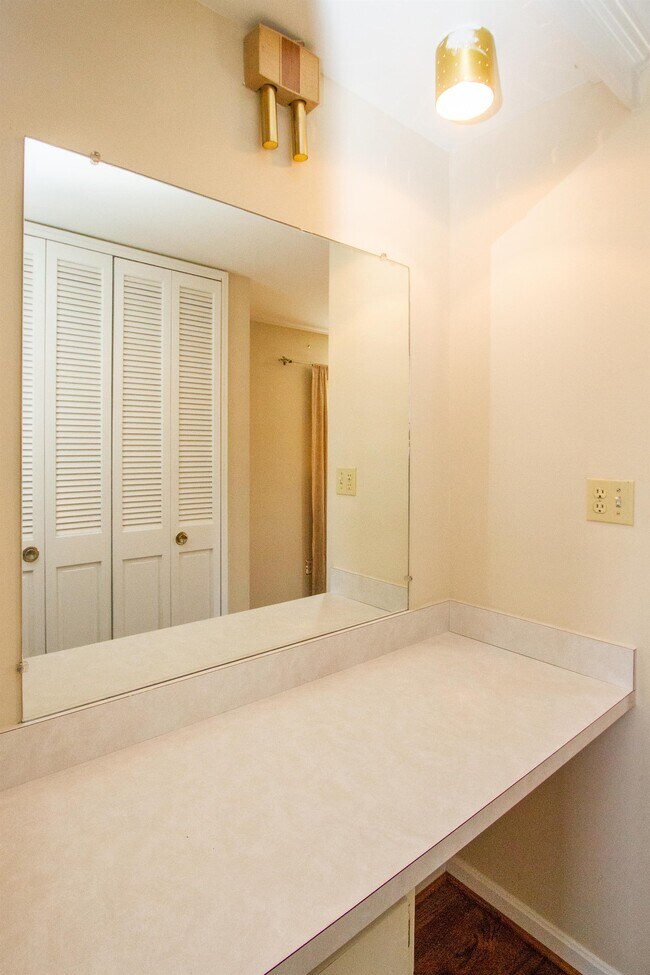 Building Photo - 13308 Fort Washington Rd