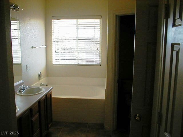 Building Photo - 10991 Pumpkin Ridge Ave