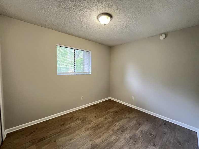 Building Photo - 5324 Westchase Ct