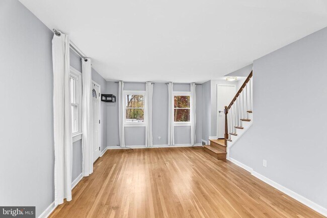 Building Photo - 4332 Utica Ave