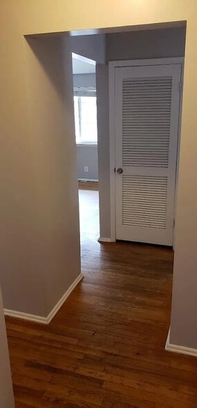 Building Photo - 2544 E 3300 S