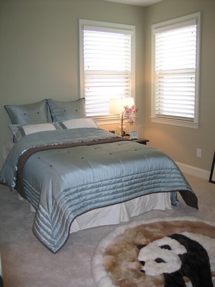 Building Photo - 527 Tranquil Sound Dr