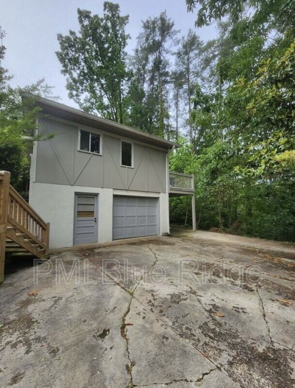 Building Photo - 25 Leisure Mountain Rd