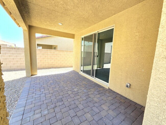 Building Photo - 2868 Amphion Ct