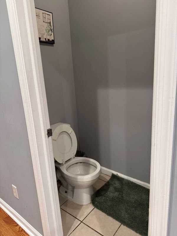 Building Photo - 145 Hansberry St