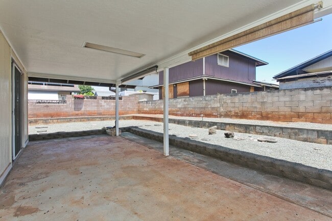 Building Photo - Mililani Town - 3 Bedroom, 2 Bath, Garage ...
