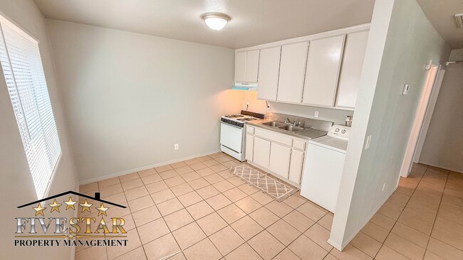 Building Photo - 200 Haven Dr