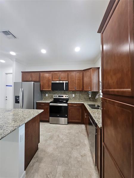 Building Photo - 4087 Longwood Lake Sq