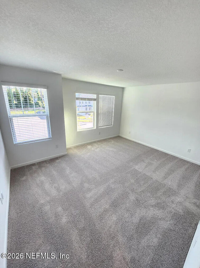 Building Photo - 669 Holly Lks Dr