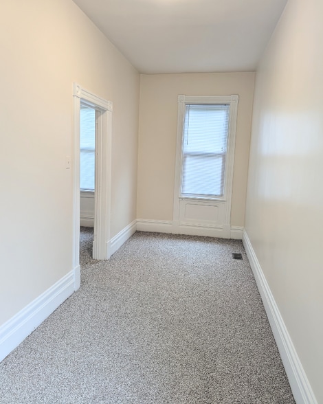 Building Photo - 1807 11th St