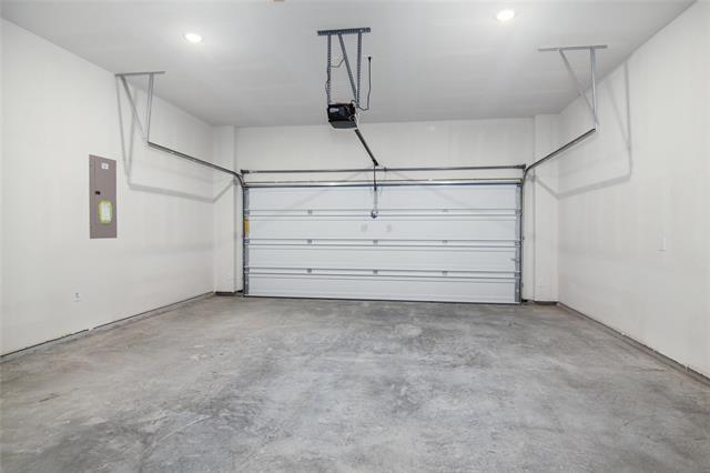 Building Photo - 4536 English Maple Dr