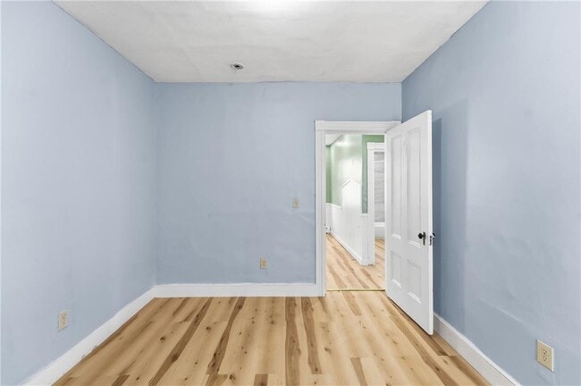 Building Photo - 18 Geneva St