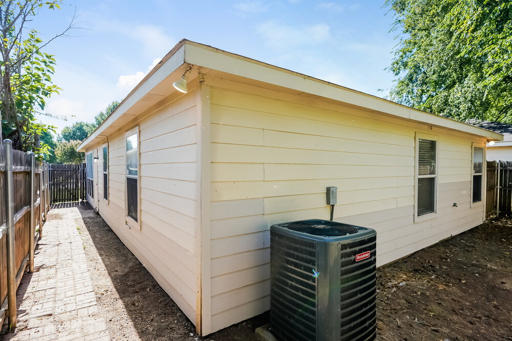 Building Photo - 10648 Towerwood Dr
