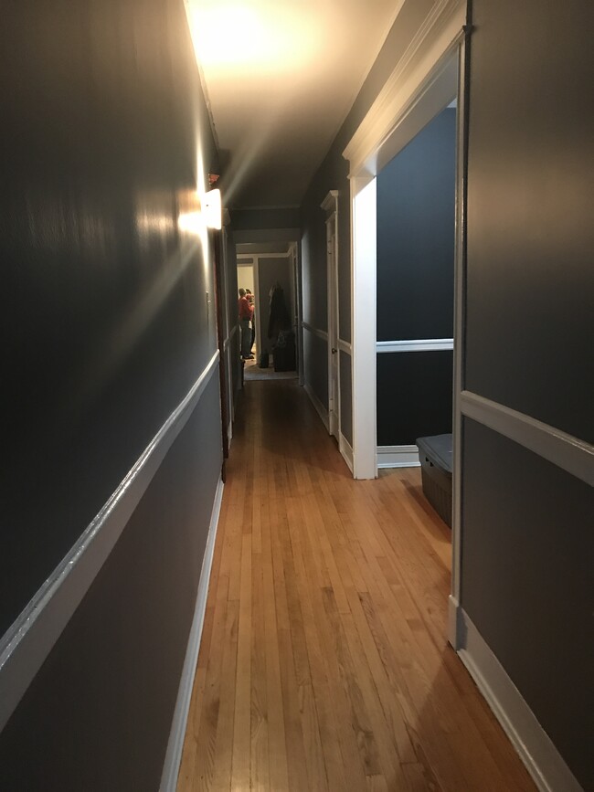 Building Photo - 5508 S Hyde Park Blvd