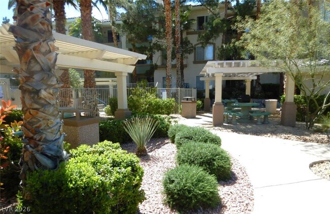 Building Photo - 7131 S Durango Dr