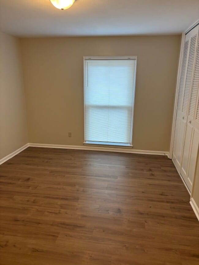 Building Photo - Where Renting Feels Like Home. Available Now!