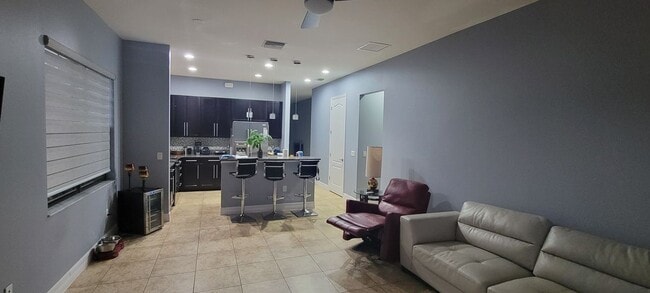 Building Photo - 10737 Willow Ridge Loop