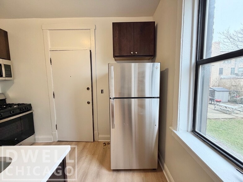 Building Photo - 1544 N Kedzie Ave