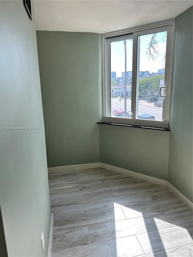 Building Photo - 1141 71st St
