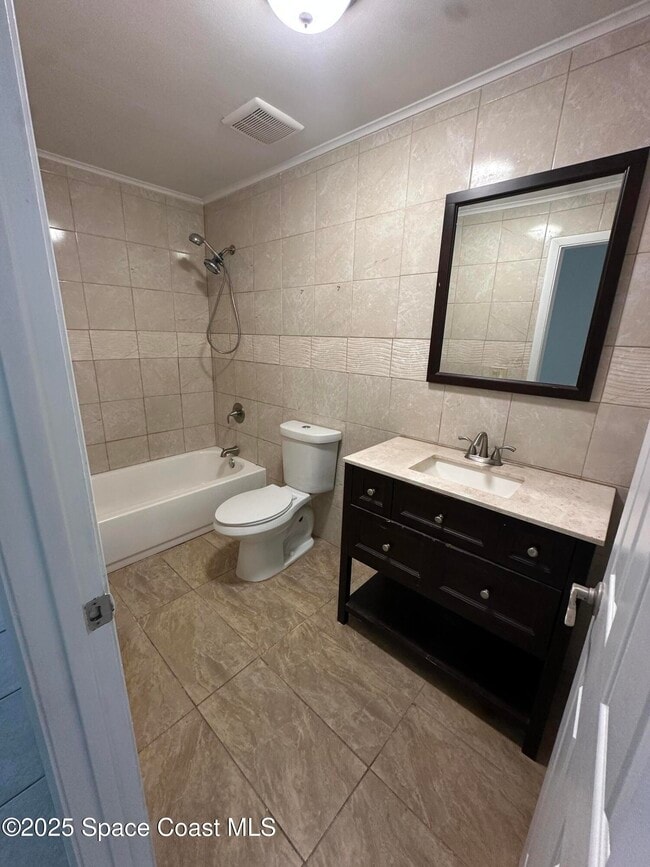 Building Photo - 3694 Brentwood Ct