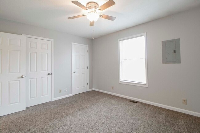 Building Photo - 363 Peabody Dr