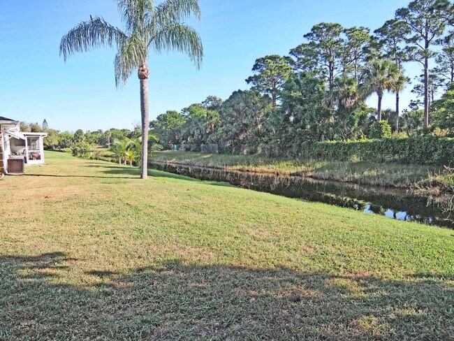 Building Photo - 944 Savannas Point Dr