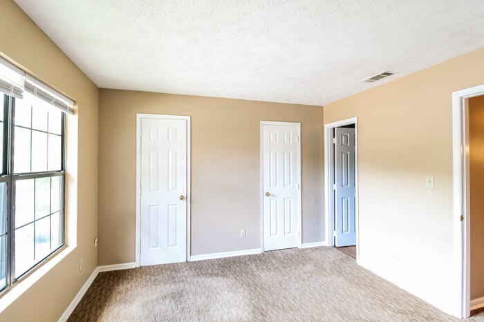 Building Photo - 2510 Hidden Cove Ct