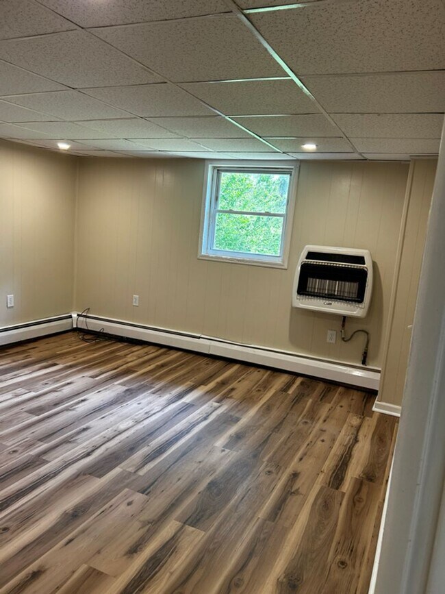 Building Photo - 340-342 Main Street