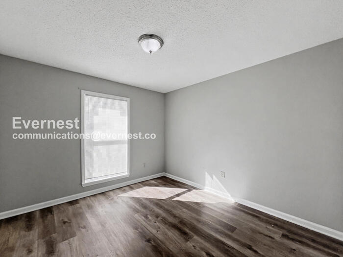 Building Photo - 4330 Almo Ave