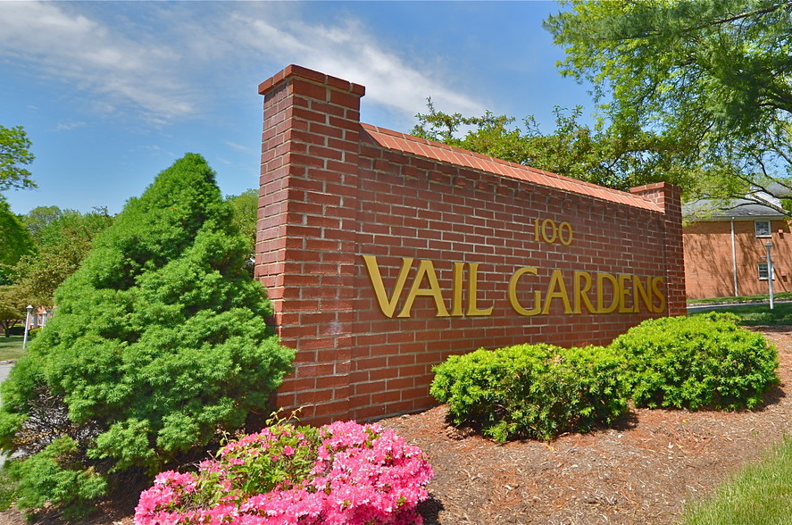 Primary Photo - Vail Gardens