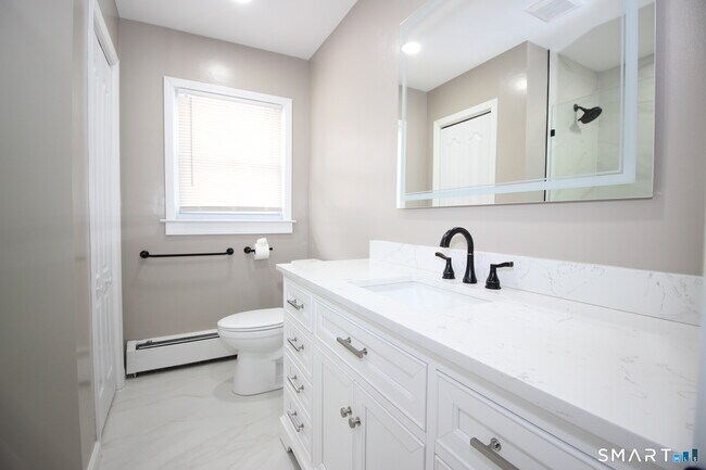 Building Photo - 76 Elliott Rd