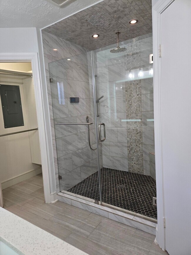 Building Photo - 7535 Stone Pine Ln