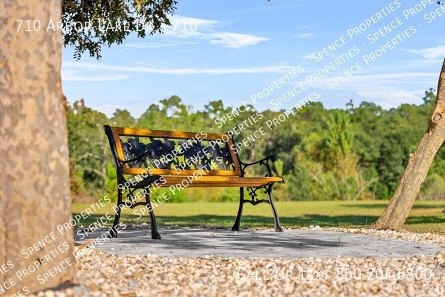 Building Photo - 710 Arbor Lake Dr