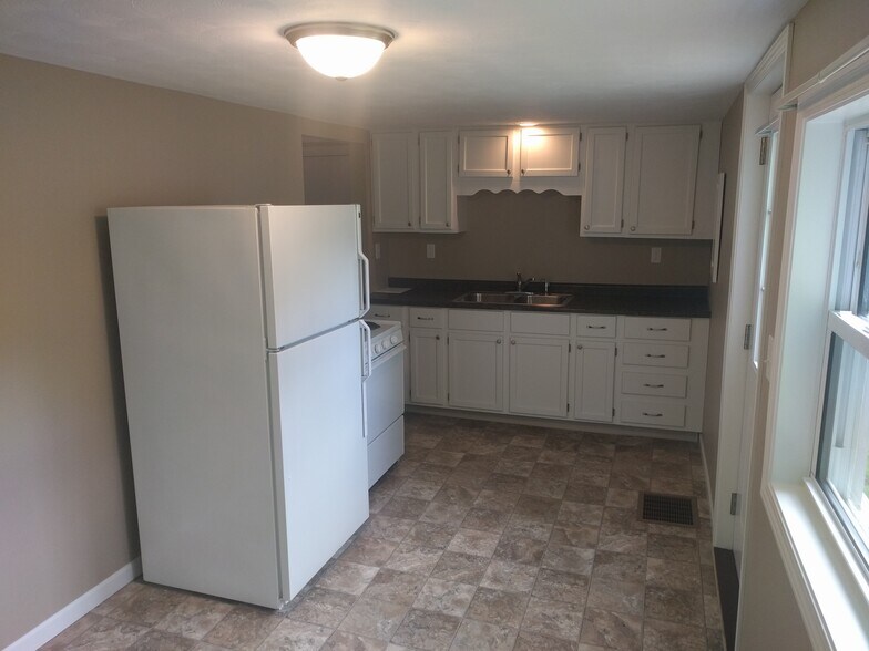 Kitchen - 210 William St