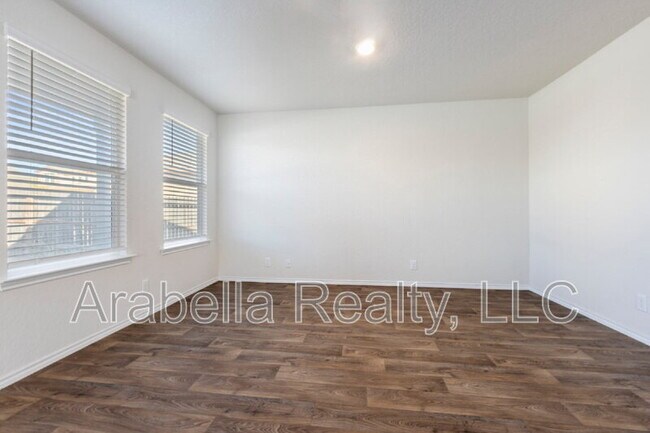 Building Photo - 831 Cozumel Emerald