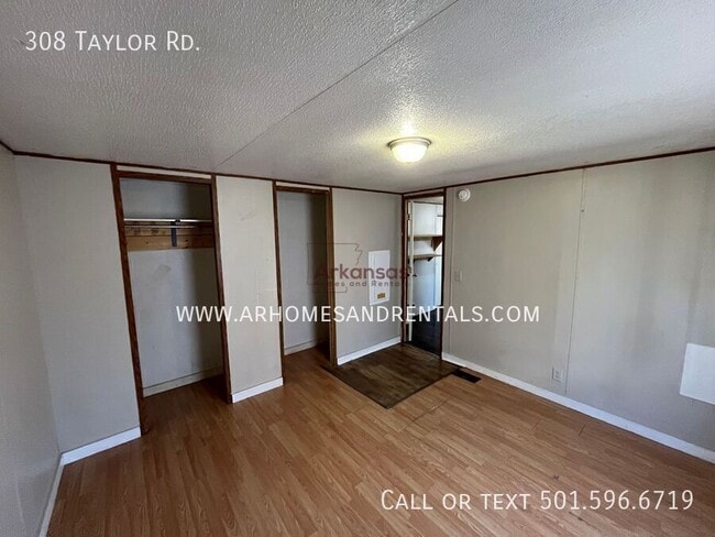 Building Photo - 308 Taylor Rd