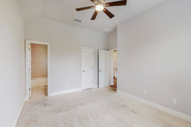 Building Photo - 1101 Putman Dr
