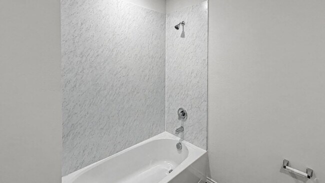 Building Photo - 3405 Tomahawk Dr