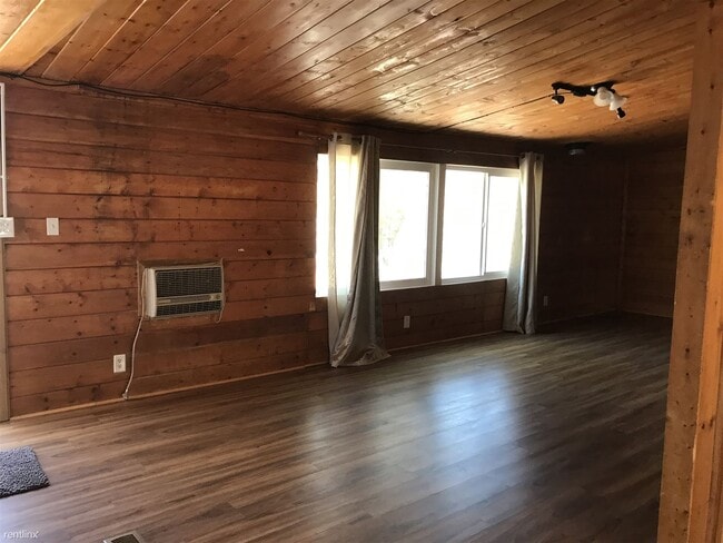 Building Photo - 3 br, 2 bath House - 27625 Smith Road