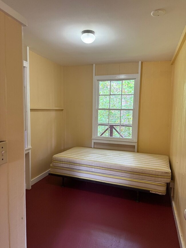 Building Photo - Cozy 2BR/1BA home in Fern Forest
