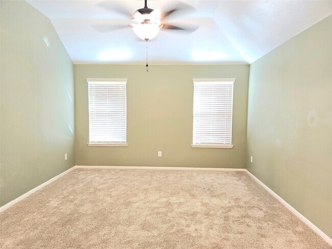 Building Photo - 16834 Jelly Park Stone Dr