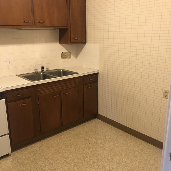 Kitchen - 1501 W 3rd St
