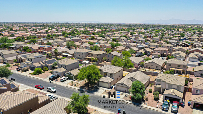 Building Photo - Home at El Mirage Rd/Cactus Rd! JOIN THE W...